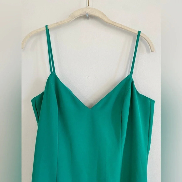 NWT BARDOT Lisandra Midi  Dress In Greenlake Size 10/L - Picture 6 of 12